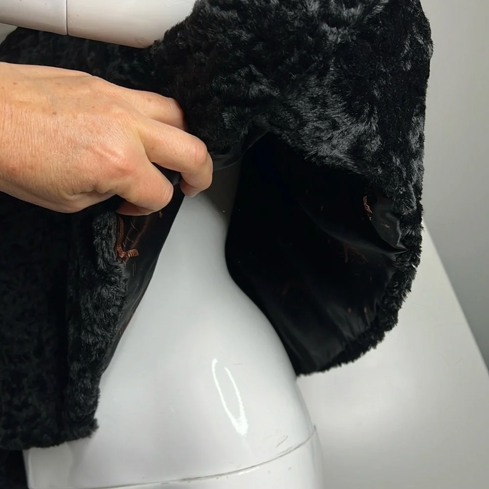 Vintage Sz 4-10 Open Black Persian Lamb Cape Jacket Front Hooks Flowy Back
